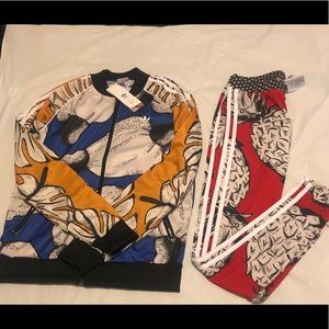 ADIDAS  Women SweatSuit Size S top & Size S bottom